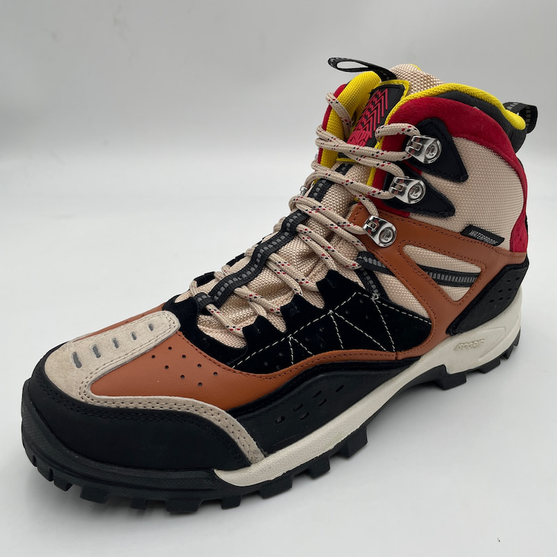 Water-resistant Hiking Shoes RB Outsole